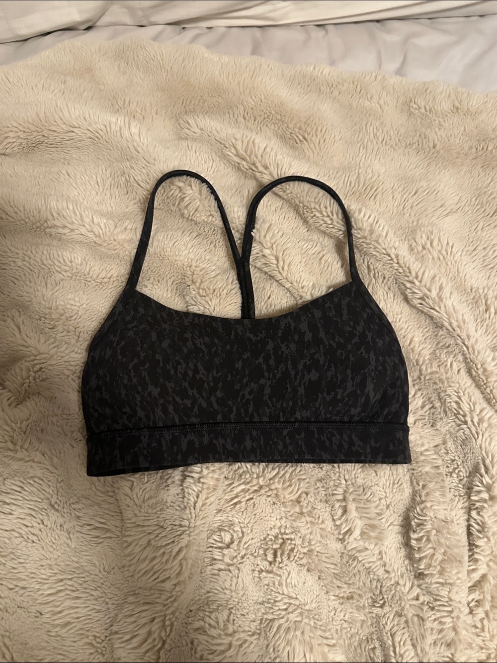 Black Patterned Flow Y Nulu Bra Lululemon (4)